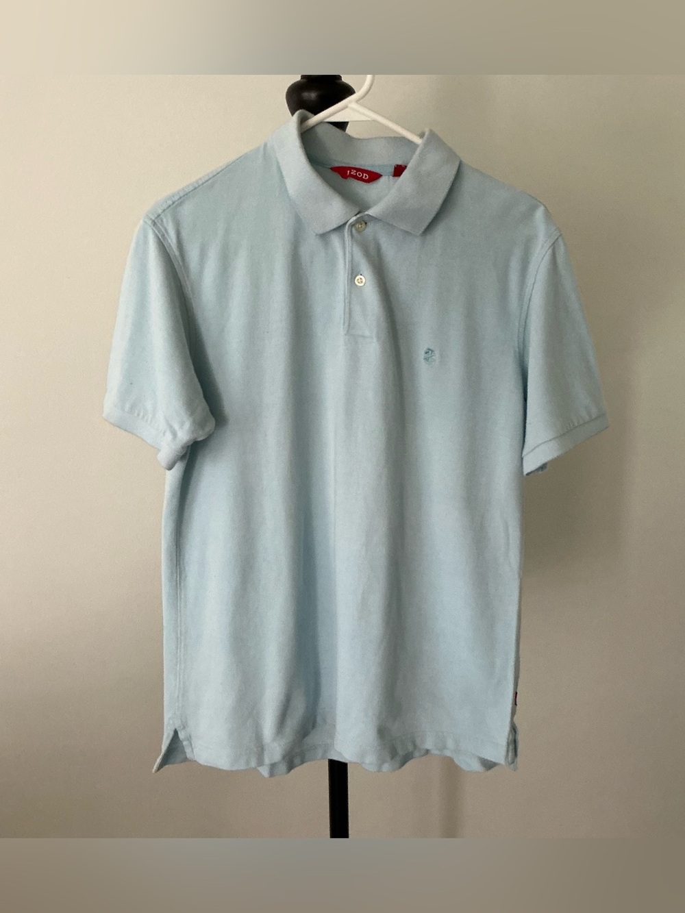 IZOD Men’s Light Blue Short-Sleeve Polo Shirt – Medium